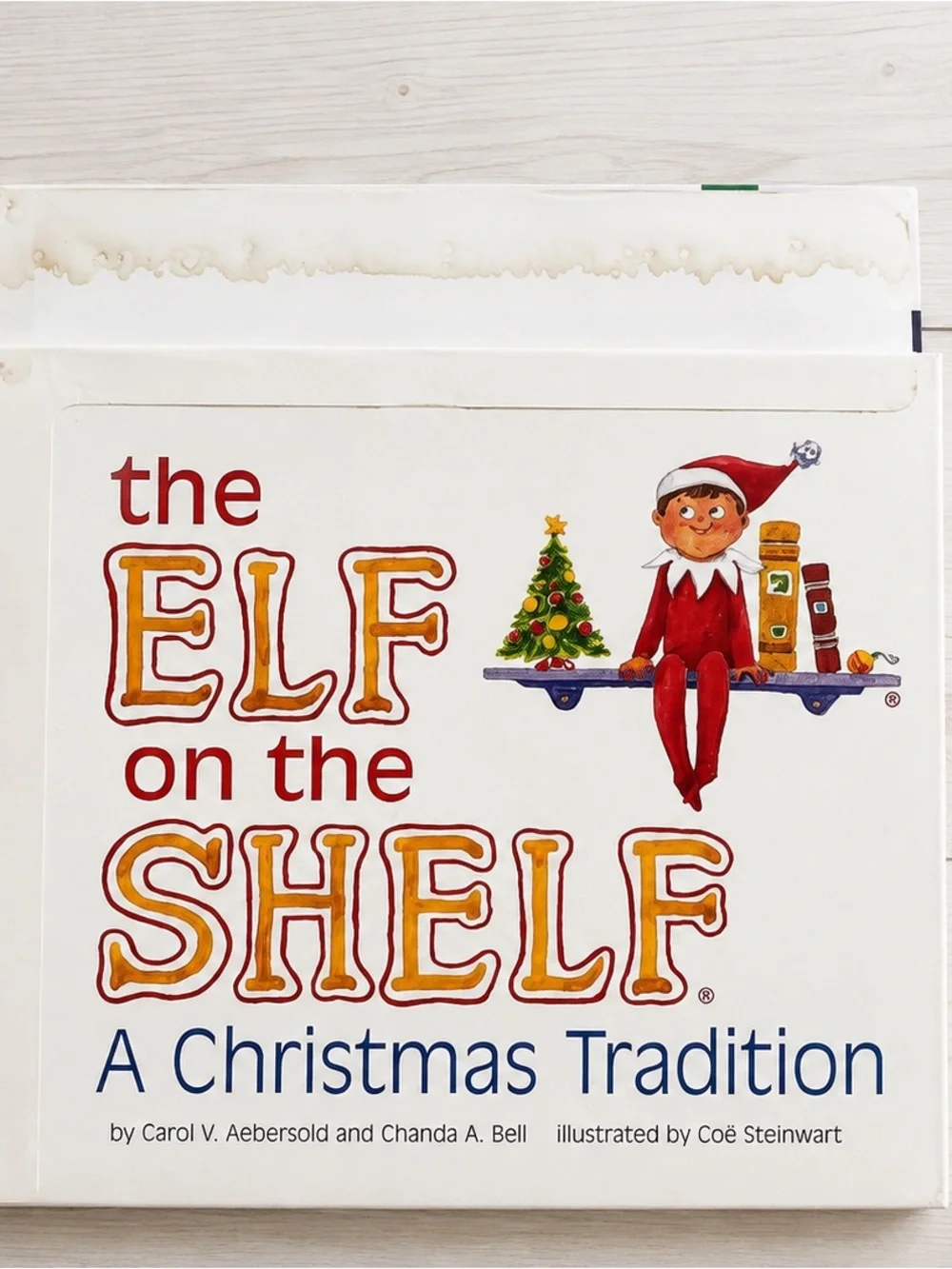 The Elf on the Shelf: A Christmas Tradition - White Cover
